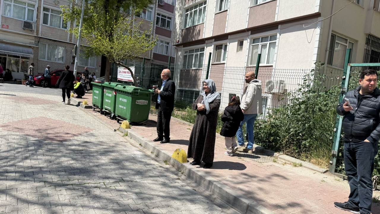 AFAD'dan vatandaşlara kritik uyarı! Riskli binalardan uzak durun