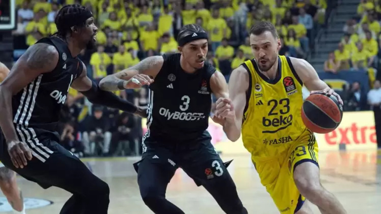 Fenerbahçe Beko evinde hata yapmadı, play-off'lara galibiyetle başladı (Fenerbahçe Beko 83 - 78 Paris Basketbol | Maçın özeti)