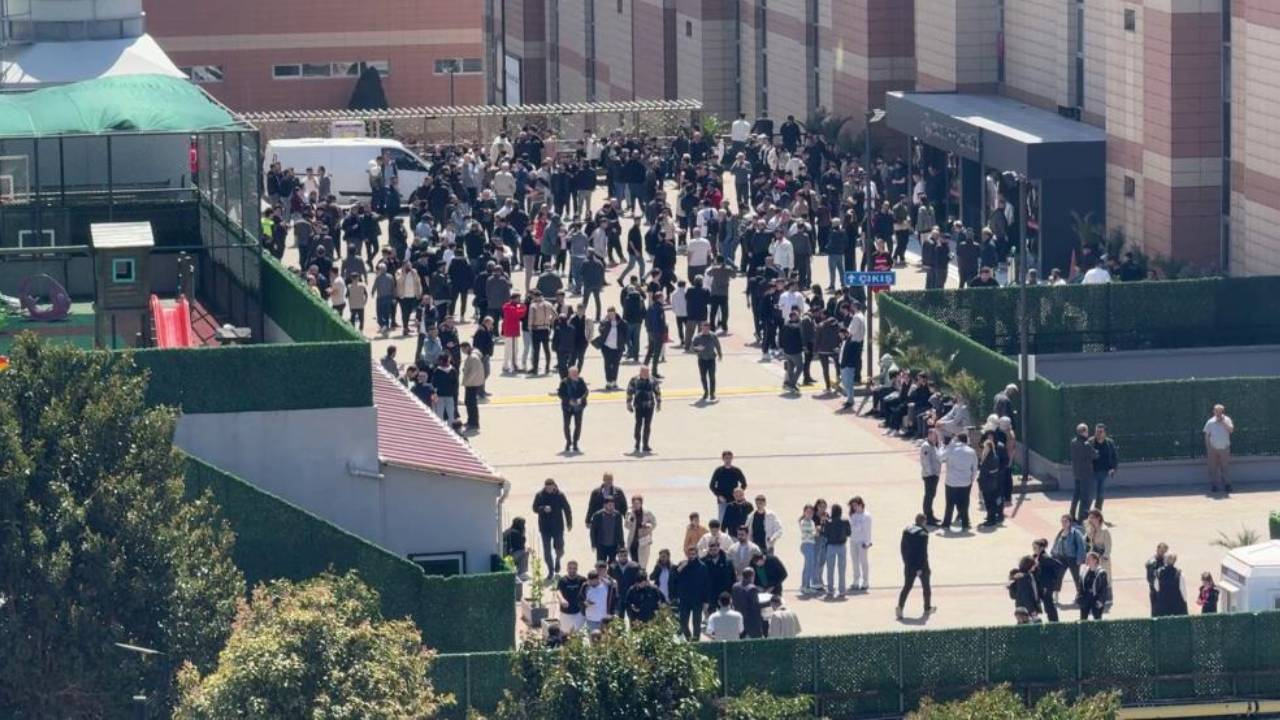 Bakan Uraloğlu iyi haberi verdi: Havalimanlarında, tren ve metrolarda herhangi hasar yok