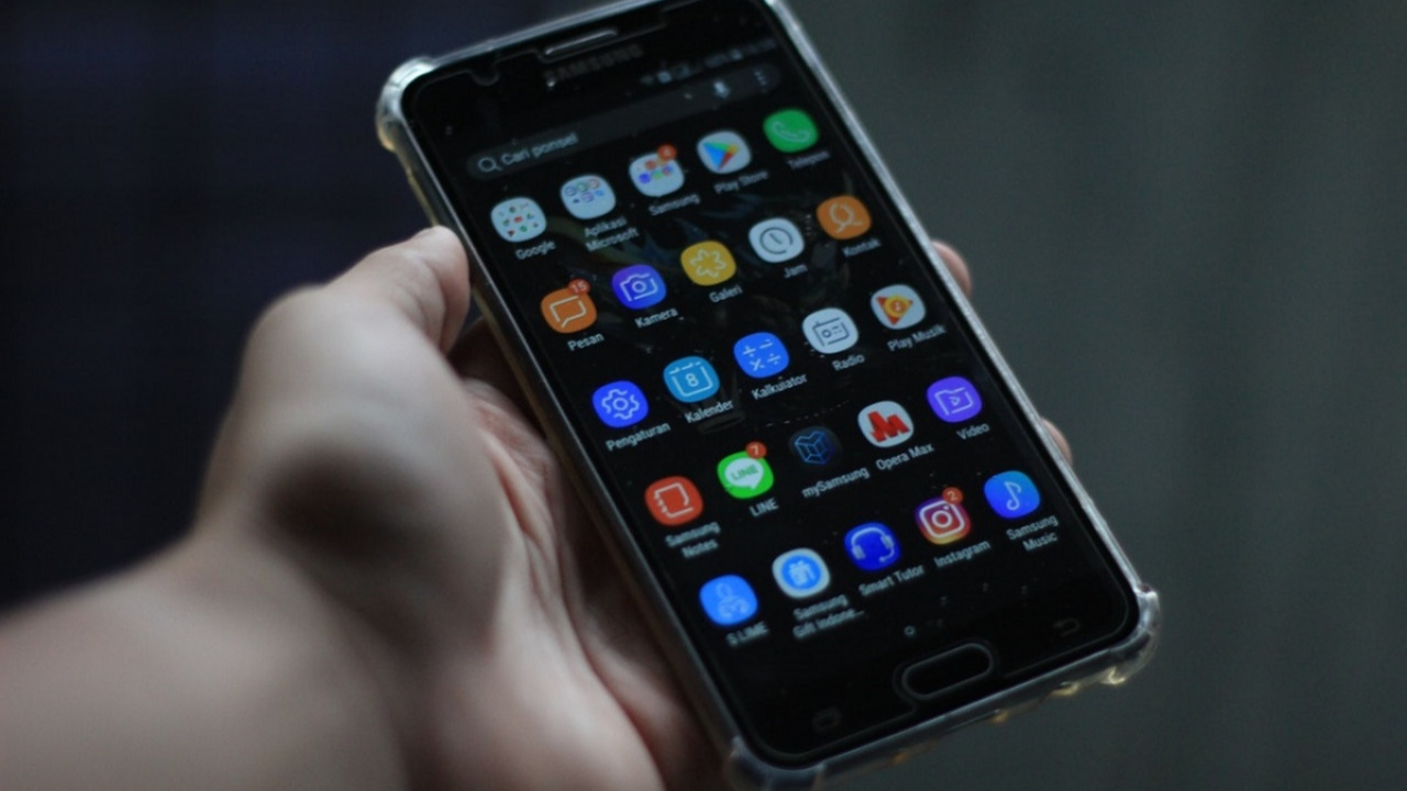 İstanbul depreminde kritik anlar! Telefonlara saniyeler önce uyarı geldi