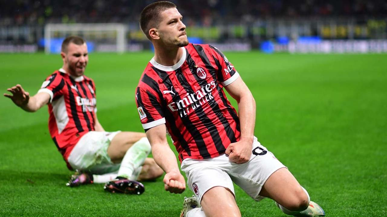 Inter neye uğradığını şaşırdı! Milan kupada 3-0'lık galibiyetle turladı