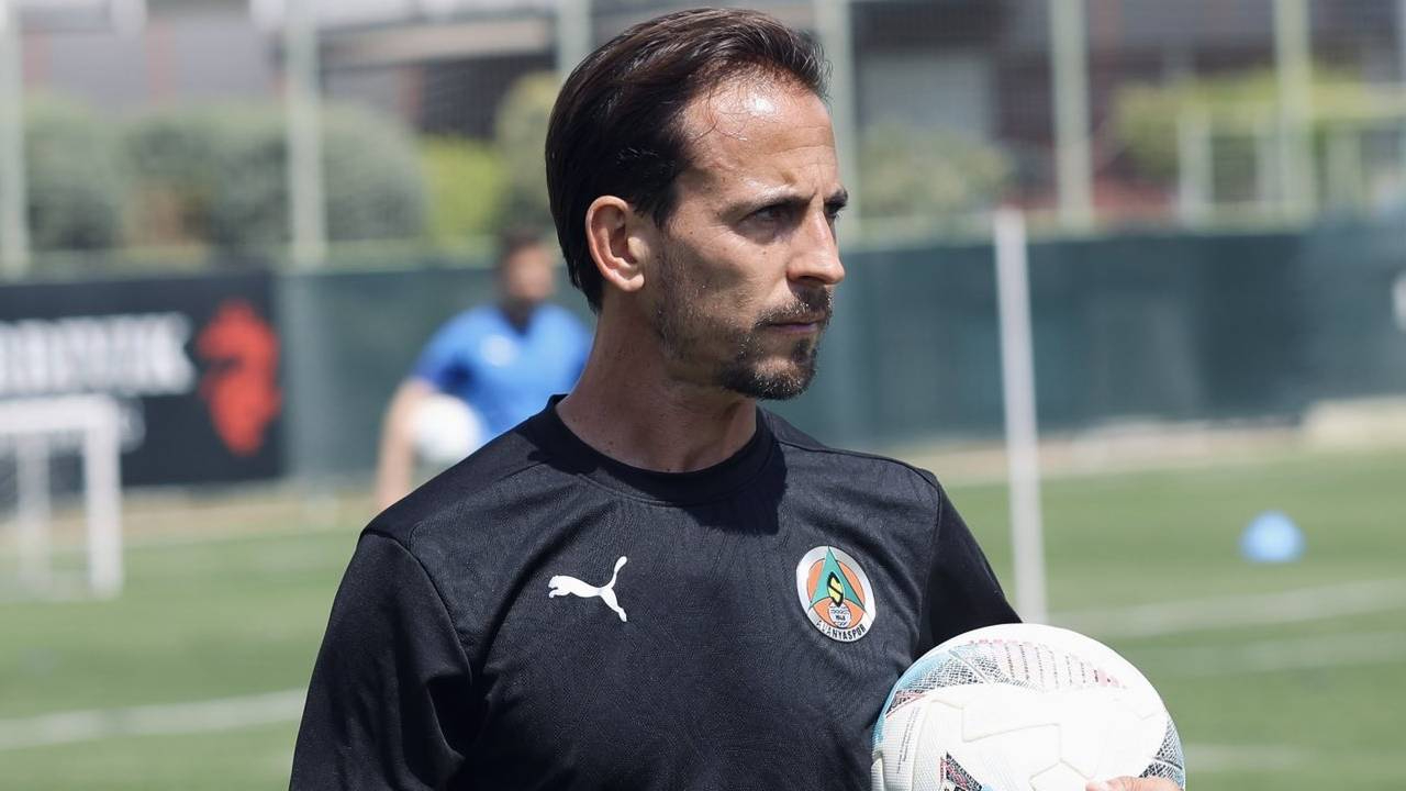 Alanyaspor galibiyetle umutlandı, teknik direktör Joao Pereira eski takımı Trabzonspor'u gözüne kestirdi