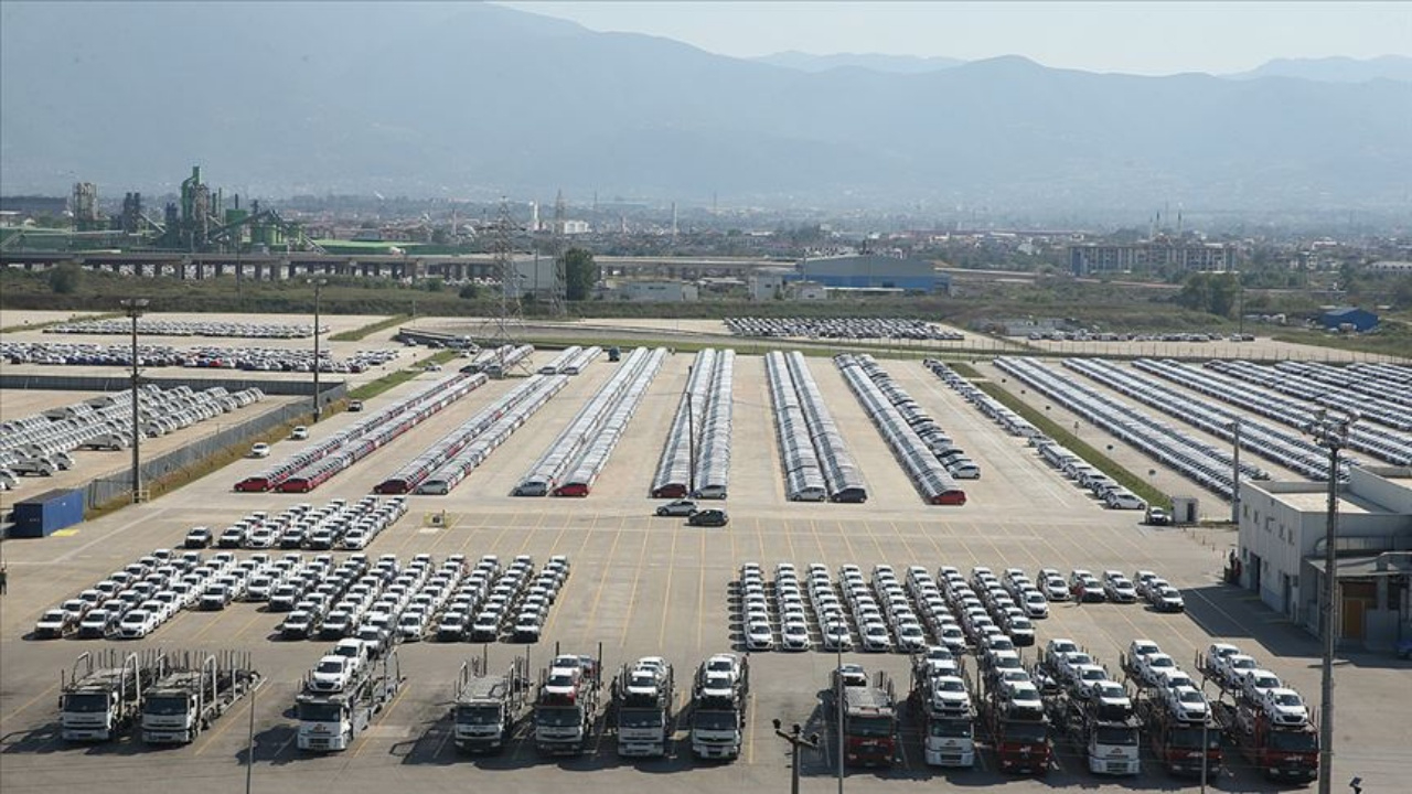 Türkiye otomotiv sektörü ihracatta parlıyor! İlk çeyrekte 62 ülkeye 1,5 milyar dolarlık araç satışı