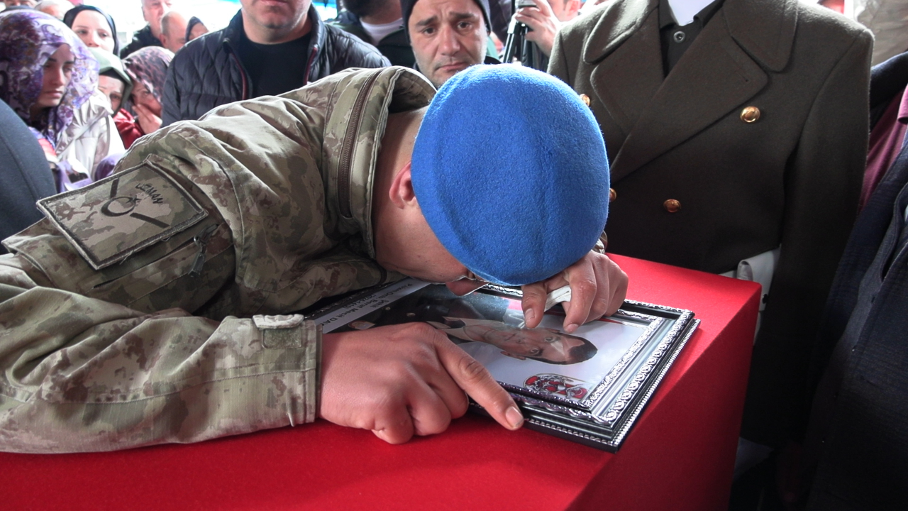 Trabzonlu Pençe- Kilit şehidi Piyade Uzman Onbaşı Berat Mecit Day son yolculuğuna uğurlandı