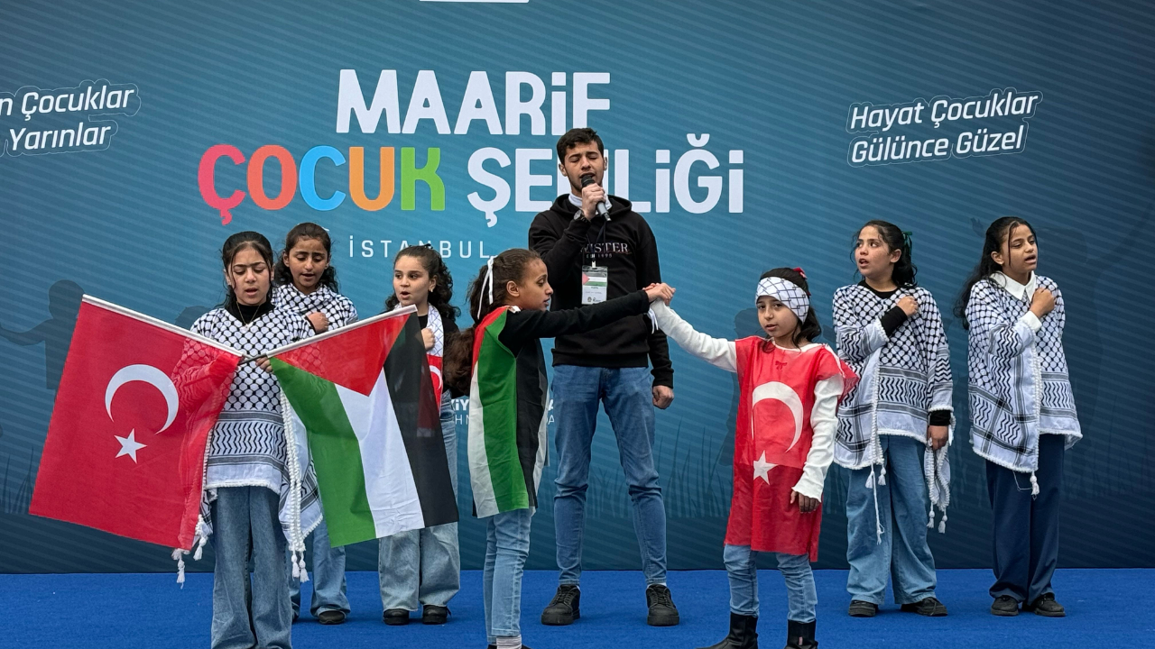 Farklı ülkelerden gelen 140 öğrenci Maarif Çocuk Şenliği'nde İstanbul'da buluştu