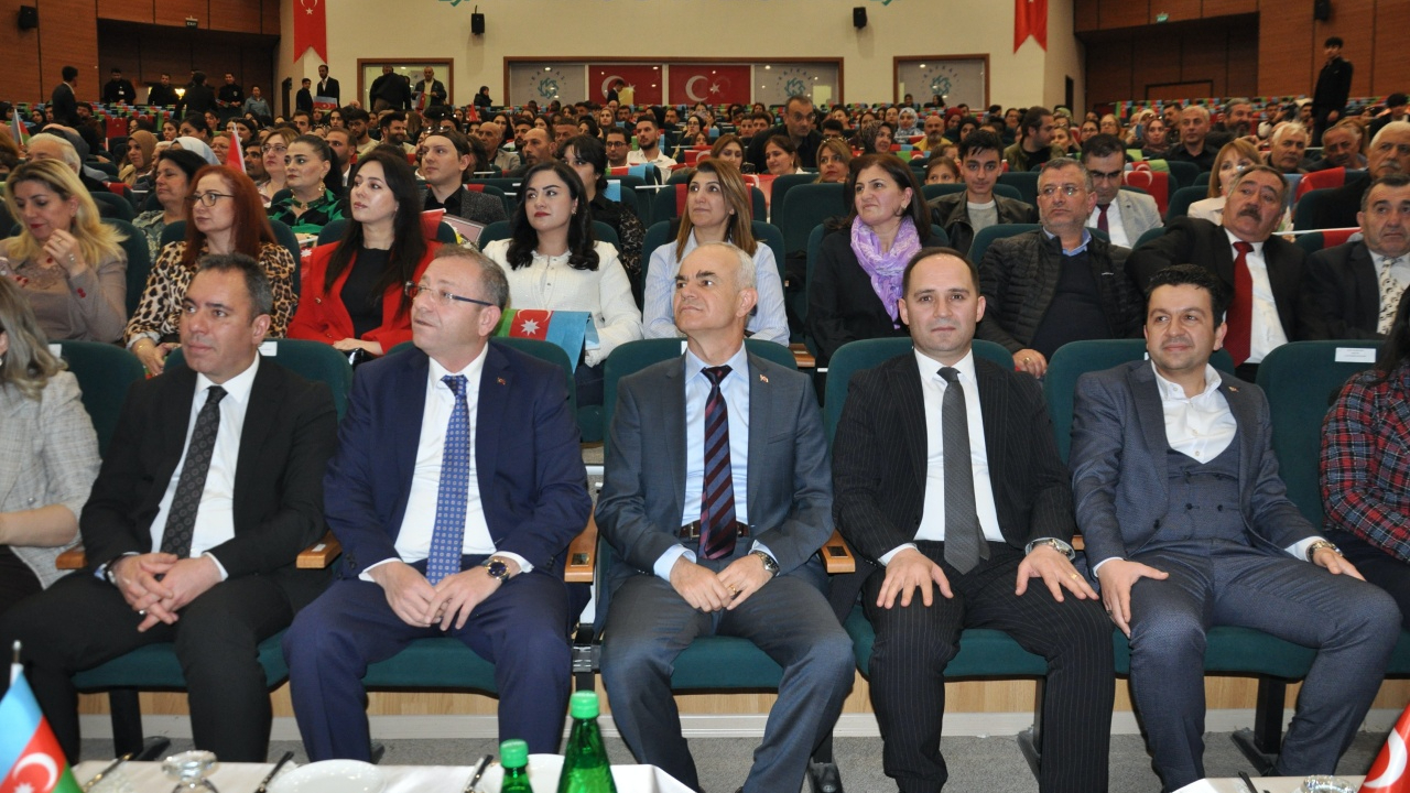 Kars’ta dostluk rüzgârı: Azerbaycan-Türkiye Kültür Buluşması coşkuyla geçti