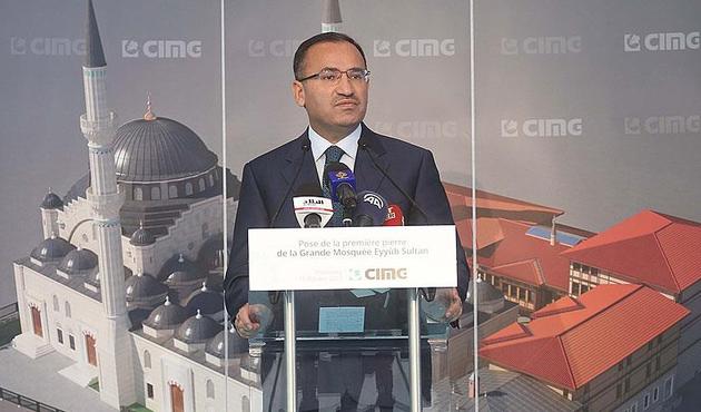 Bekir Bozdağ, Avrupa'nın en büyük camisinin temel atma töreninde konuştu