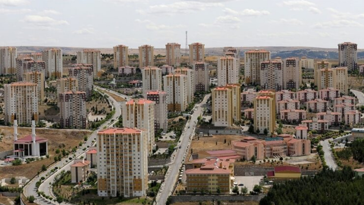 Deprem sonrası fırsatçılık! Konut ve otobüs bileti fiyatları katlandı