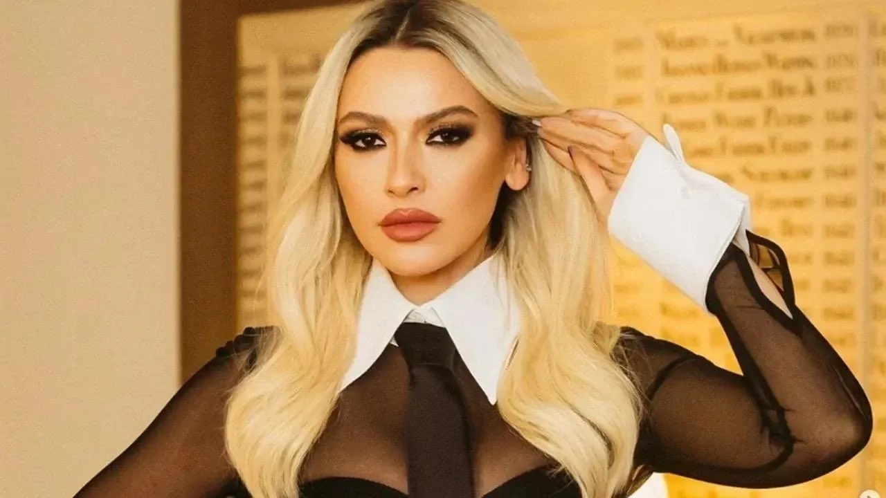 Hadise, klip çekiminde çileden çıktı! Çalışanları yarı Türkçe yarı İngilizce azarladı