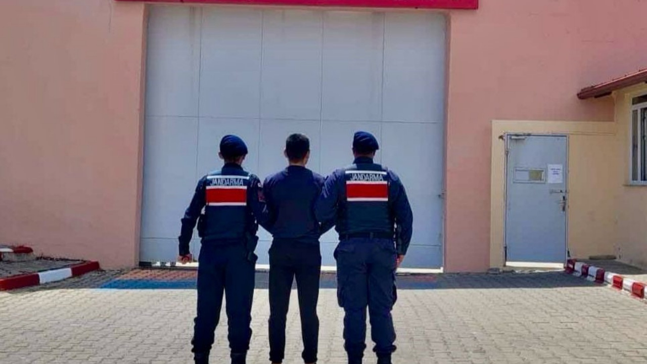 Fethiye’de aranan suçlu yakalandı: 19 yıl hapis cezası bulunan R.Y. tutuklandı
