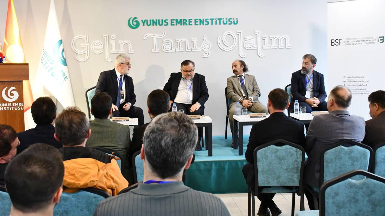 Balkanların Şairi ve Alimi Abdülfettah Rauf, sempozyumda konuşuldu