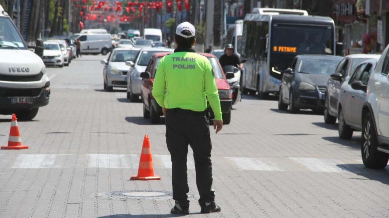 Fethiye’de tütün denetimi: Ticari araçlar mercek altında