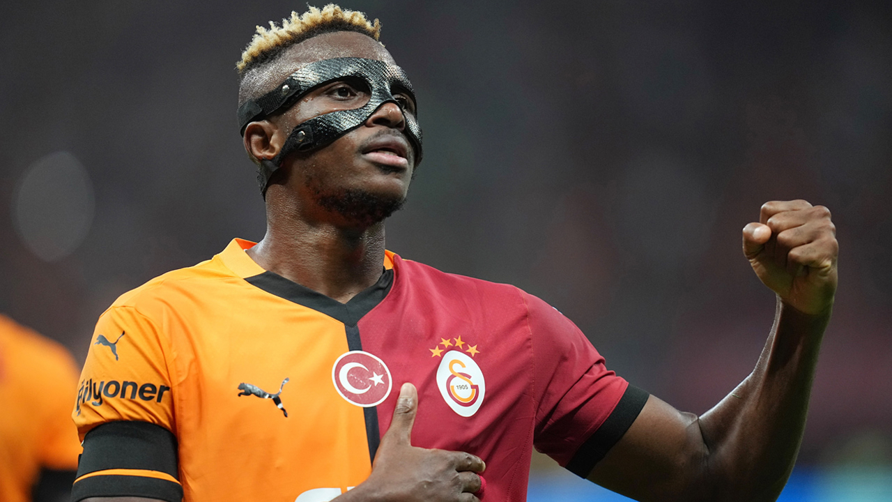 Victor Osimhen'e 77 milyon euro yıllık ücret, 30 milyon euro imza parası!