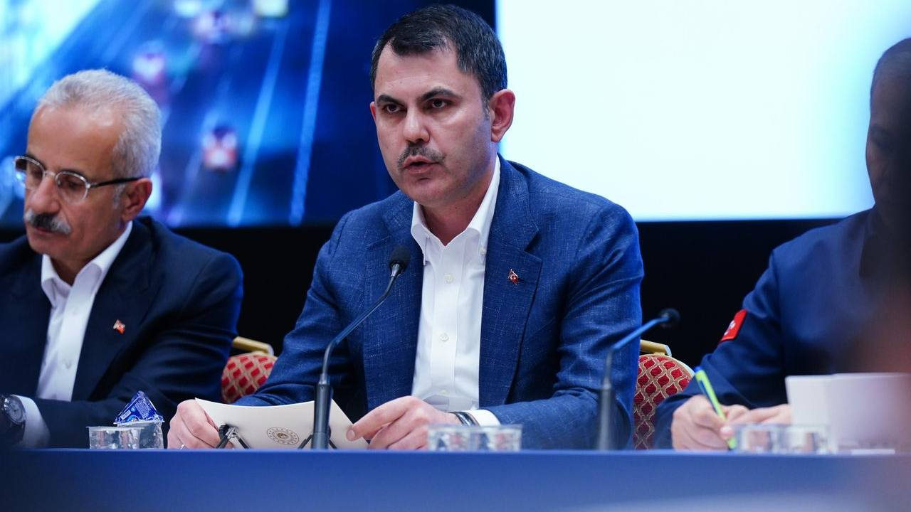 Bakan Kurum, İstanbul'da 6.2'lik deprem sonra en çok ihbar gelen 5 ilçeyi açıkladı