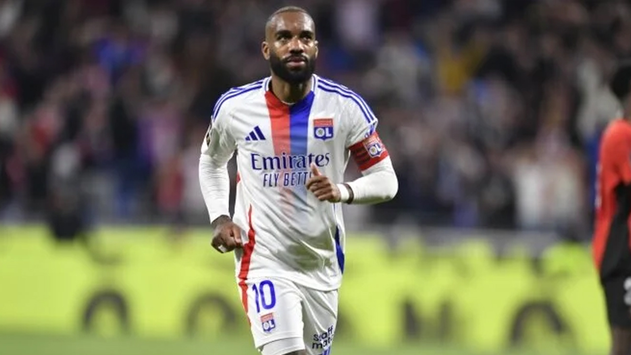 Lyon sahasında 4 golle kazandı