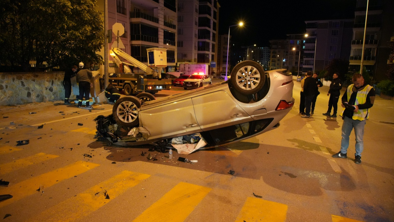 Edirne’de korkutan kaza! Takla atan otomobilin sürücüsü yaralandı