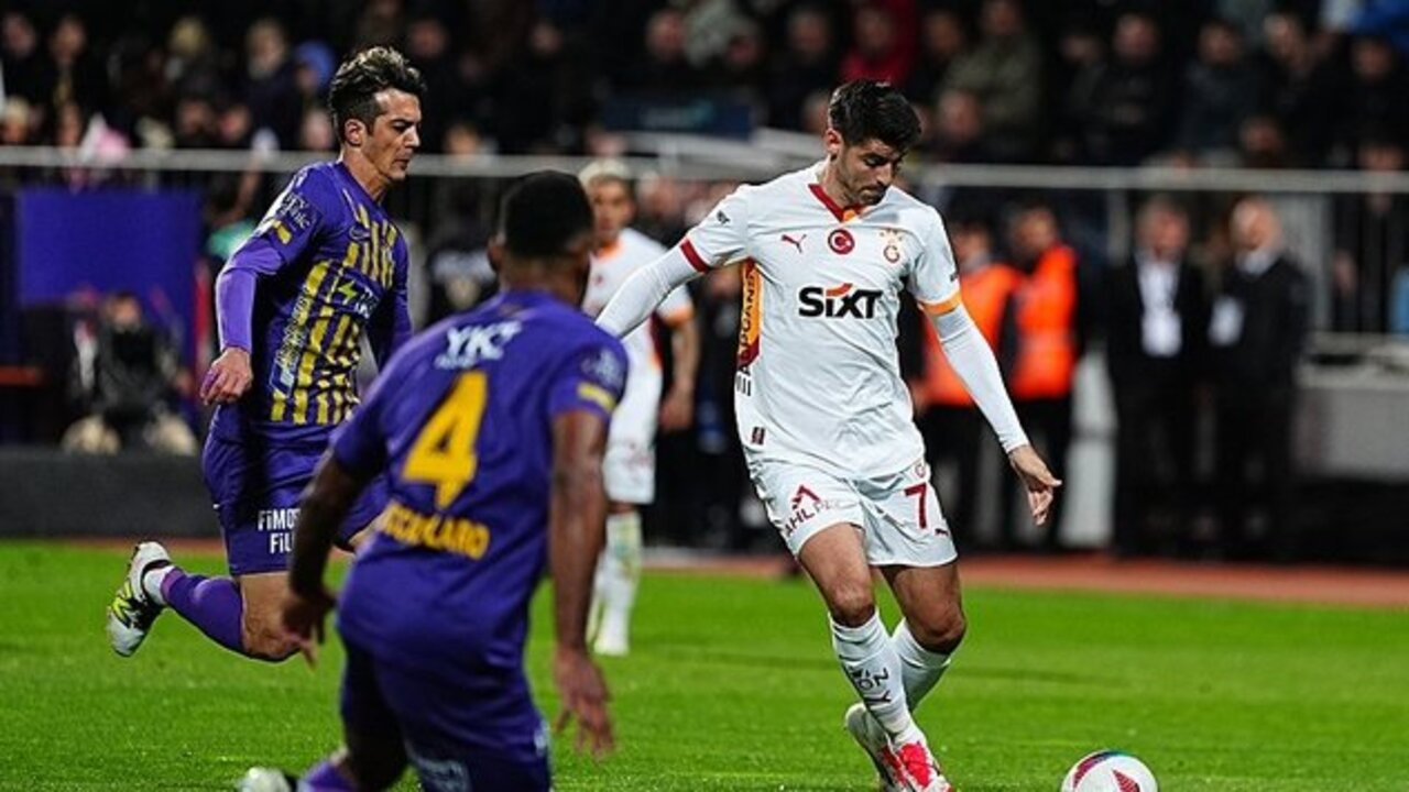 Alvaro Morata'dan Victor Osimhen'e övgü dolu sözler: Büyük bir insan, dünyanın en büyük santrforlarından biri