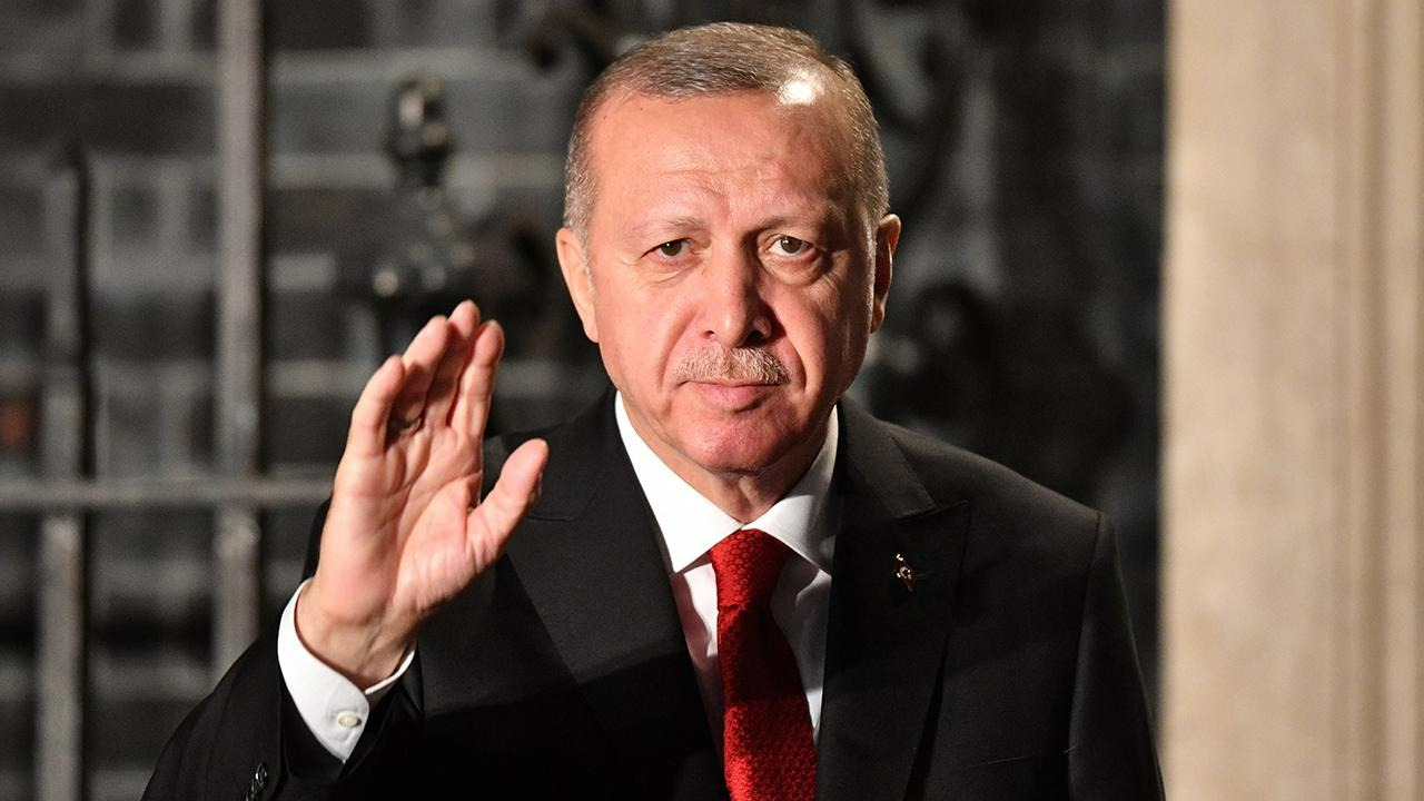Cumhurbaşkanı Erdoğan'dan müjde: 1381 engelli öğretmen ataması için geri sayım başladı