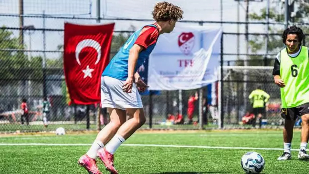 Milli Takım'a yeni yıldızlar katılacak: TFF, ABD'de futbolcu avında