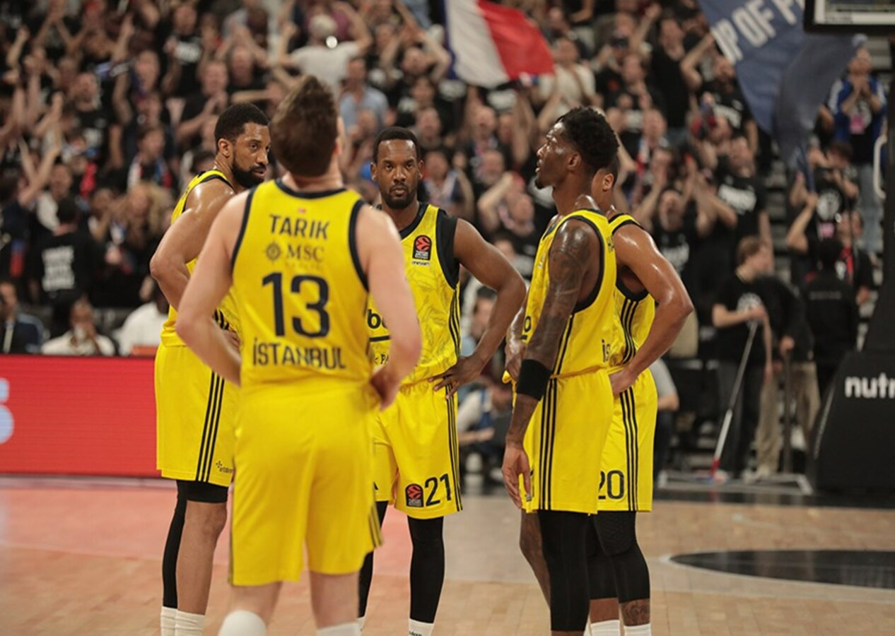 Fenerbahçe Beko Paris Basketbol'u bir kez daha yıktı, adını EuroLeague'de Final-Four'a yazdırdı (Paris Basketbol 88 - 98 Fenerbahçe Beko)