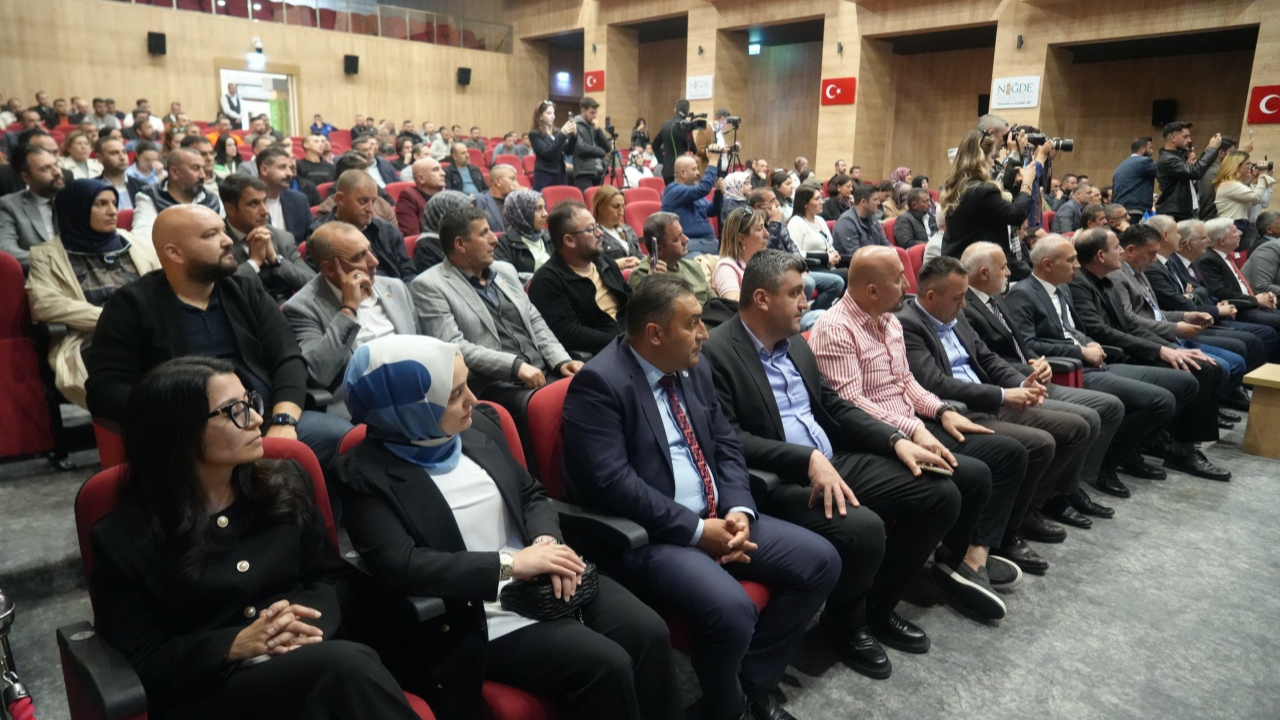 Niğde Belediyesi’nden Türkiye’de bir ilk! Akıllı telefonla su yükleme devri başladı