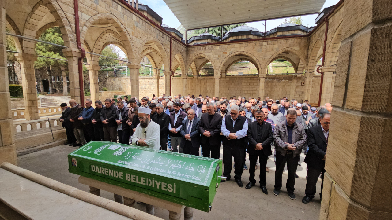 Eşi tarafından vahşice katledilen Rabia Şen memleketinde son yolculuğuna uğurlandı
