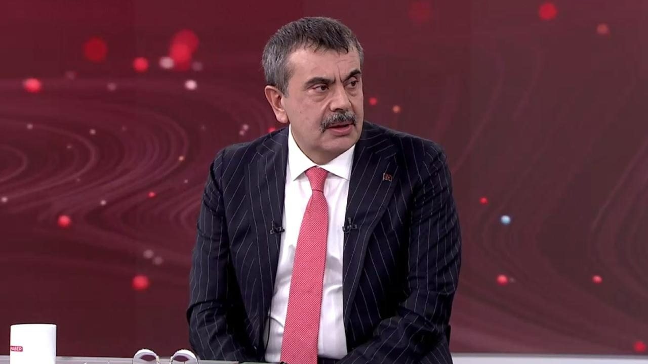 Öğretmen adayları dikkat! Bu yıl KPSS yapılmayacak! Bakan Tekin detaylarını anlattı