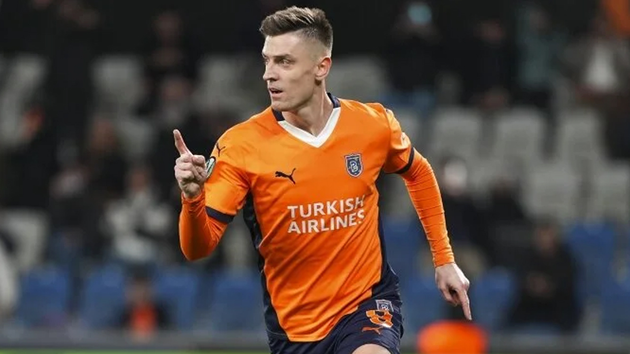 Beşiktaş'ta forvete Krzysztof Piatek geliyor