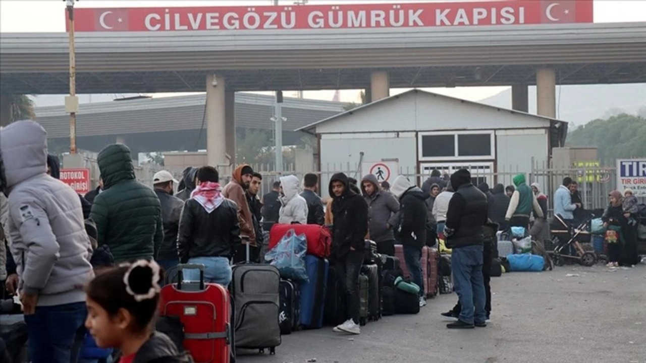 BM'den Esad rejimi sonrası raporu: Dönenler 1,4 milyondan fazla!