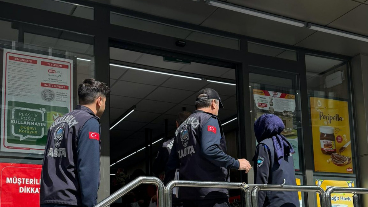 Sultangazi’de tüketici dostu denetim! Marketlerde fahiş fiyat ve kalite kontrolü