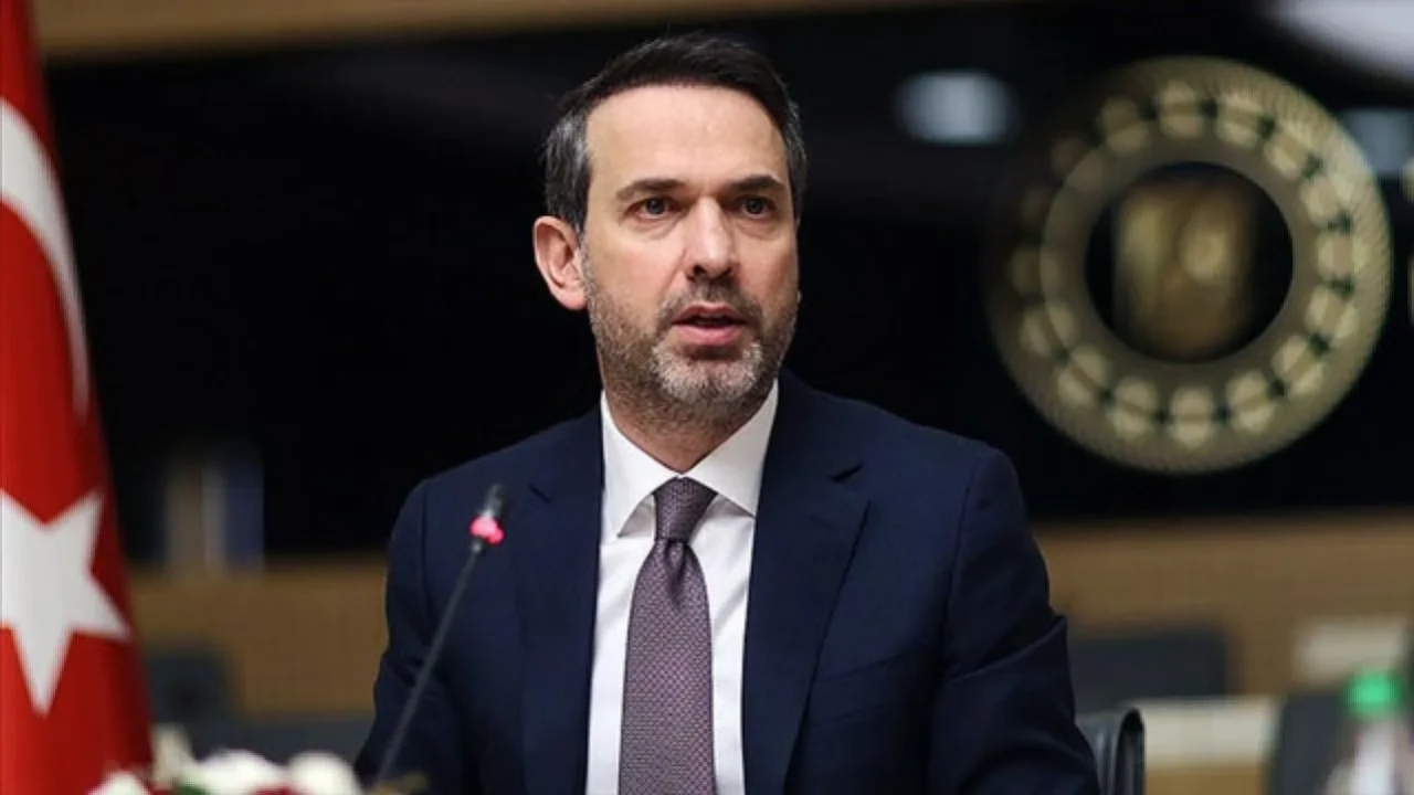 Bakan Bayraktar'dan net açıklama! Avrupa'daki elektrik krizi Türkiye'yi etkileyecek mi?