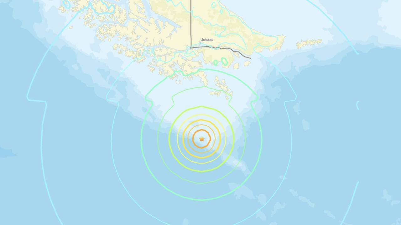 Arjantin'de yüzeye çok yakın, 7.5 büyüklüğünde deprem! Tsunami için alarma geçildi
