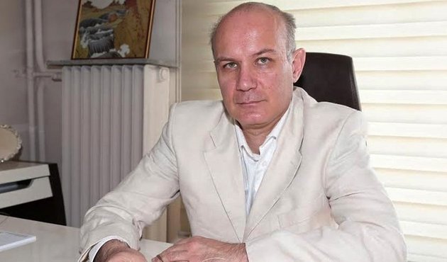 Deniz Baykal ameliyat olurken, oğlu başucundaydı!