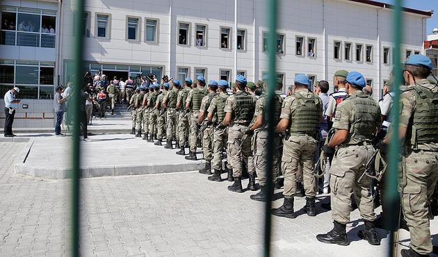 Akıncı Üssü davasında flaş gelişme! Hakim salona baktı duruşmayı bitirdi...