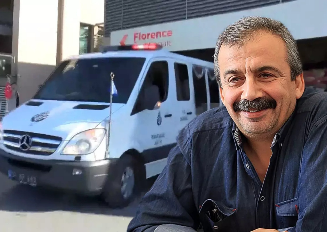 Sırrı Süreyya Önder son yolculuğuna uğurlanıyor! Naaşı hastaneden alındı... İşte cenaze programı...