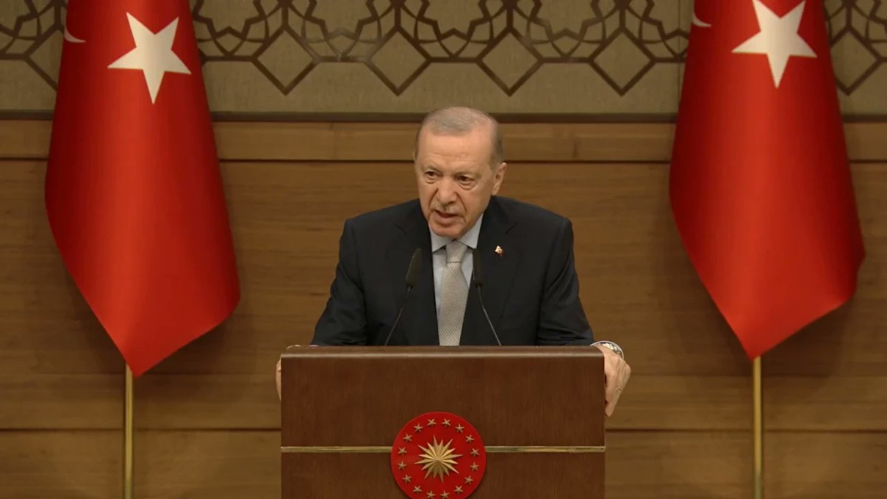 Cumhurbaşkanı Erdoğan'dan vakıflara çağrı:  Evliliğin zorlaştırılmasını asla doğru bulmuyoruz! Gençlerimizin yuva kurmasına destek olun!