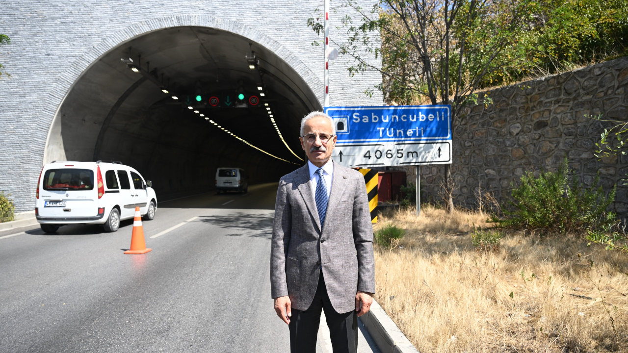 Son 23 yılda 430 yeni tünel inşa edildi... Bakan Uraloğlu: 2002'ye kadar Türkiye'de 83 tünel vardı