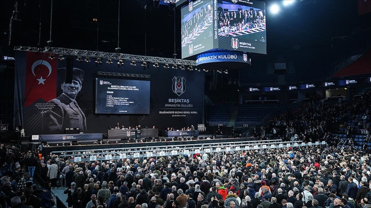 Beşiktaş'ta başkan adaylarının yönetim kurulu listeleri açıklandı