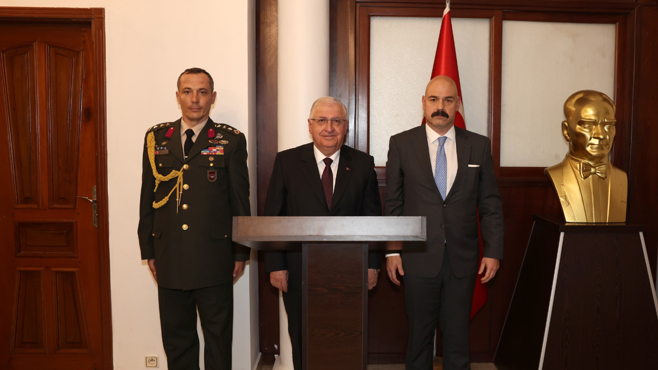 Milli Savunma Bakanı Yaşar Güler'den Kamerun'a resmi ziyaret