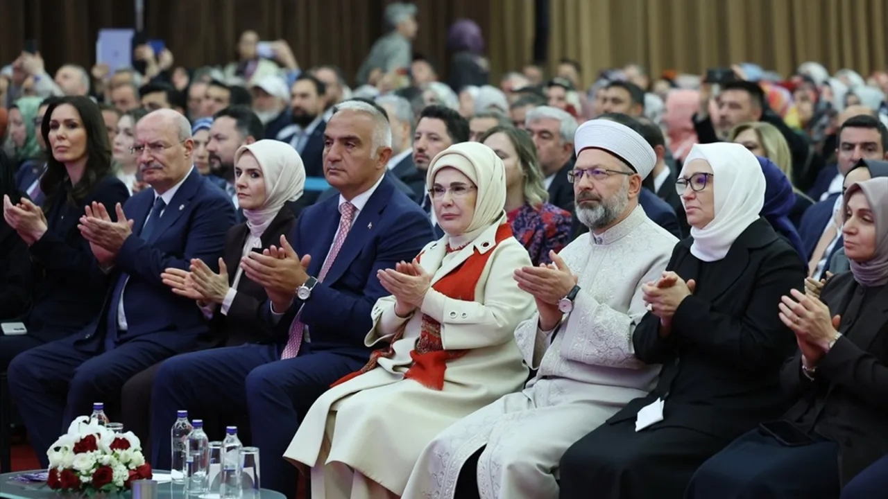 Emine Erdoğan'dan 'Uluslararası İslam Sanatları Fuarı'nda İslam sanatının önemiyle ilgili dikkat çeken sözler