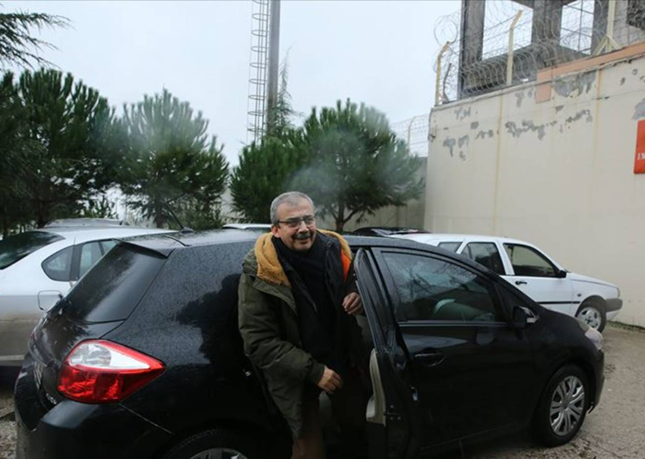 Sırrı Süreyya Önder'in aracında suikast düzeneği bulundu iddiası! Son anda fark edilmiş