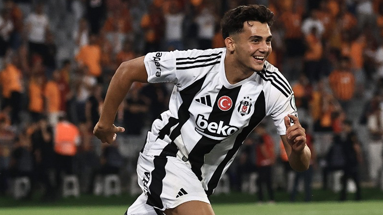 Beşiktaş'ın genç yıldızı Mustafa Hekimoğlu için Premier Lig'den talip