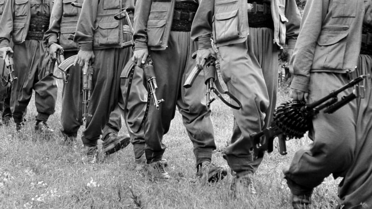 PKK’nın silah bırakmasıyla ilgili MİT’ten kritik açıklama! Terör kamburunu atan Türkiye dünya siyasetine çok daha güçlü bir aktör olarak çıkacak