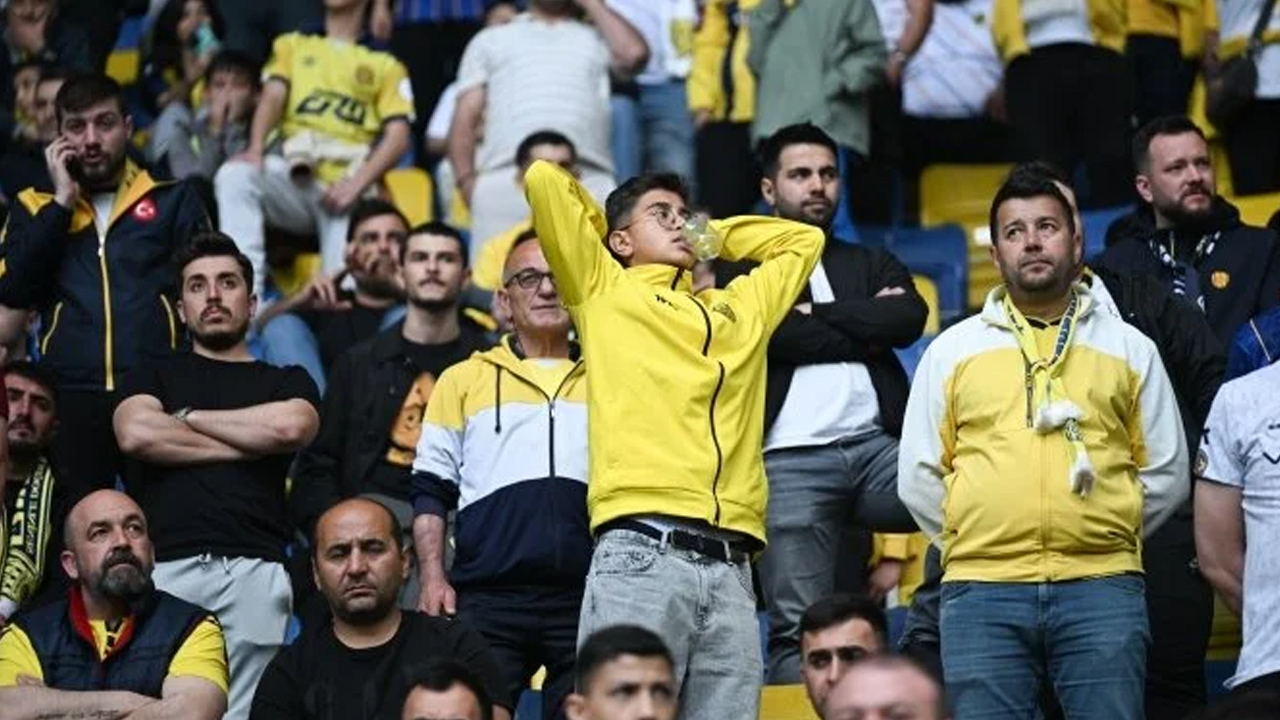 Ankaragücü maçında yapılan yanlış anons taraftarı yıktı