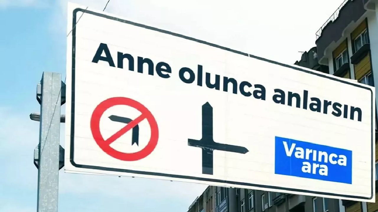 Kocaeli'den annelere özel dokunuş: Trafik levhaları anneler gününde duygulandırdı