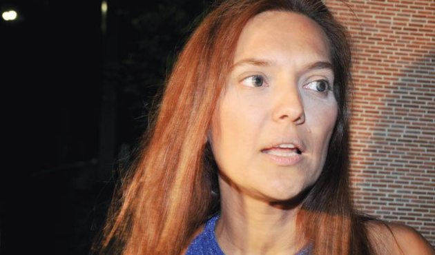 Demet Akalın: Senin elini kırarlar lan...!!!