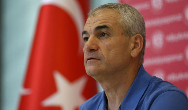 Trabzonspor'un yeni hocası belli oldu!
