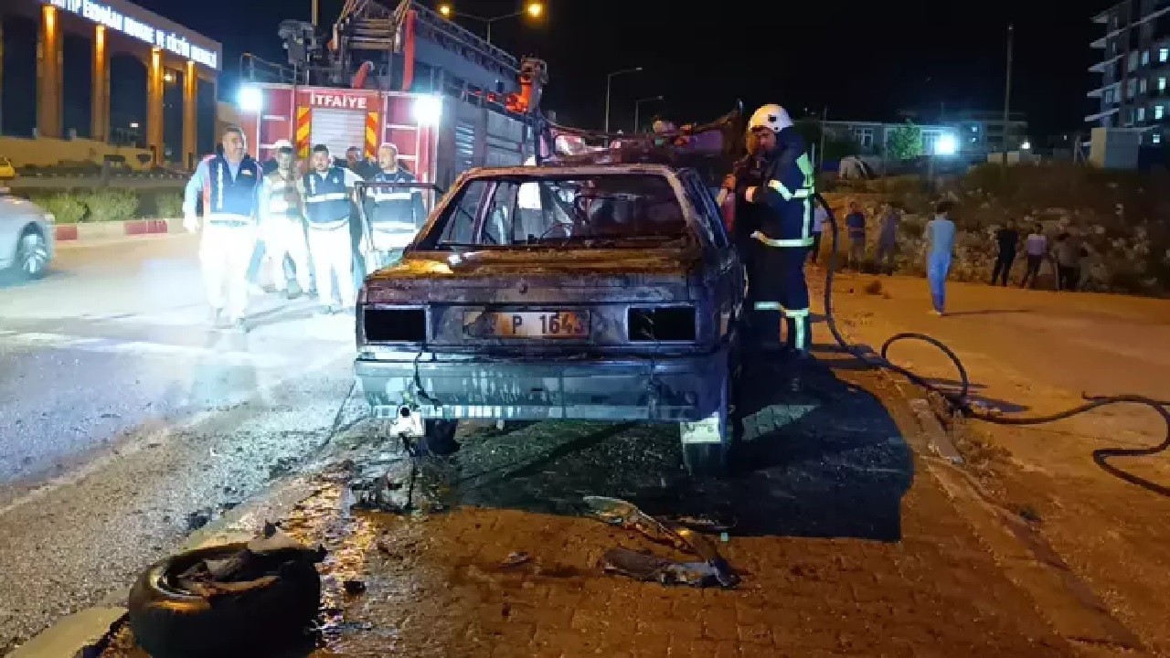 Alkollü sürücü otomobilini yaktı! Araç kullanılmaz hale geldi...