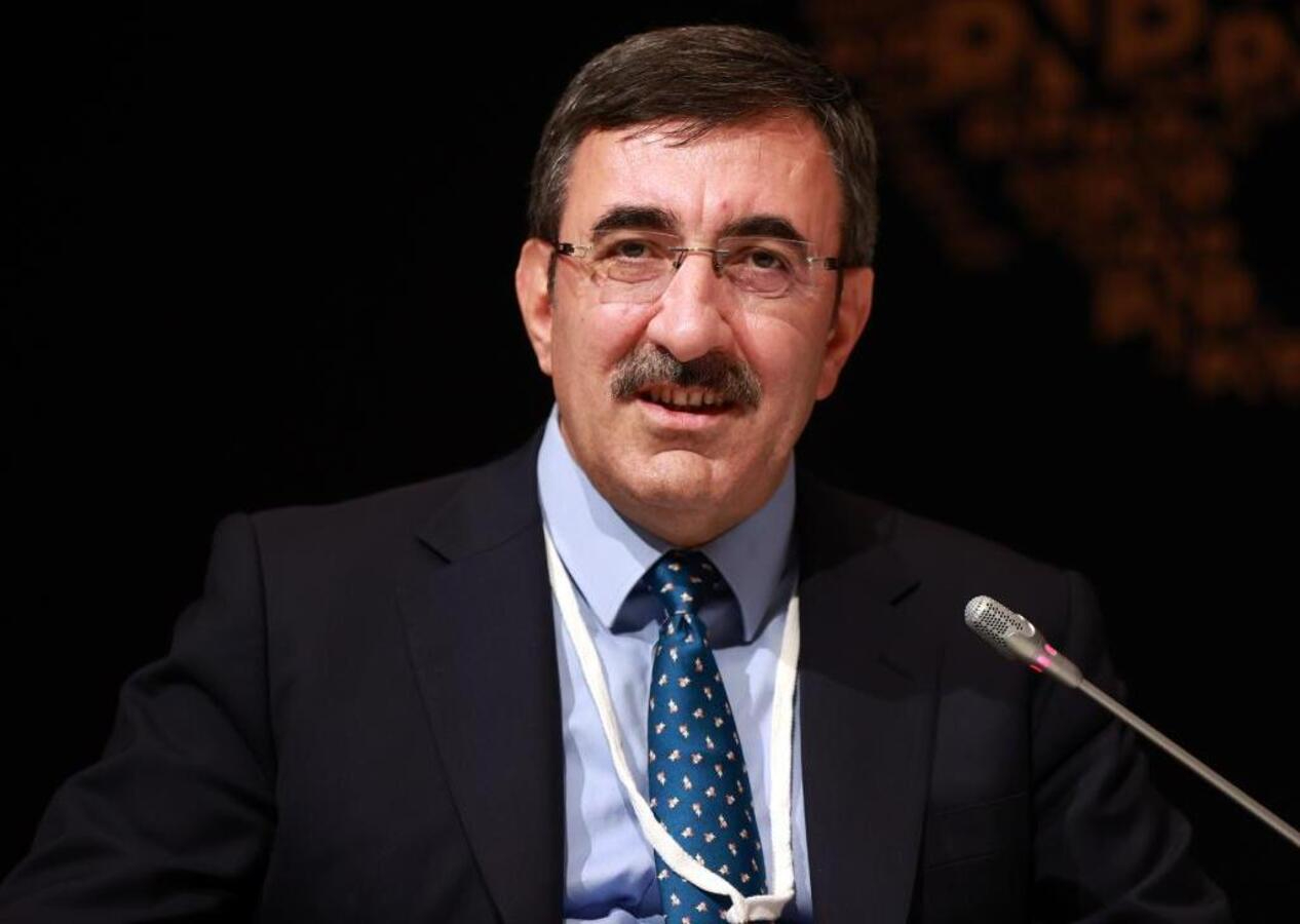 Cumhurbaşkanı Yardımcısı Cevdet Yılmaz'dan PKK'nın fesih kararı sonrası uyarı: Provokasyonlara karşı kararlı hareket edilmeli!