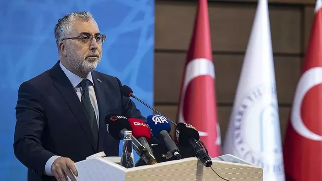 Bakan Işıkhan'dan asgari ücrete ara zam açıklaması! Konuşmak için erken